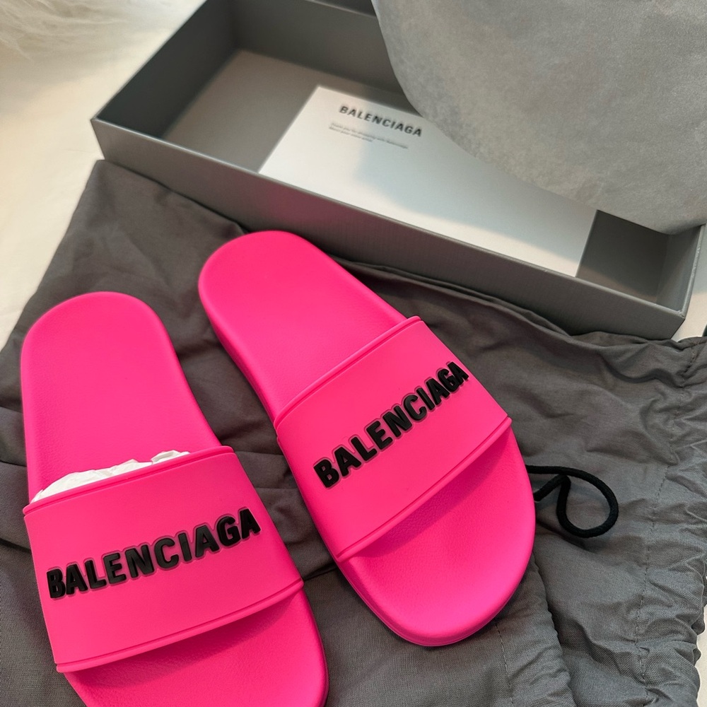NEW Balenciaga Vibrant Pink Slide Sandals